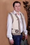 Bundita traditionala romaneasca din postav model Muntenia